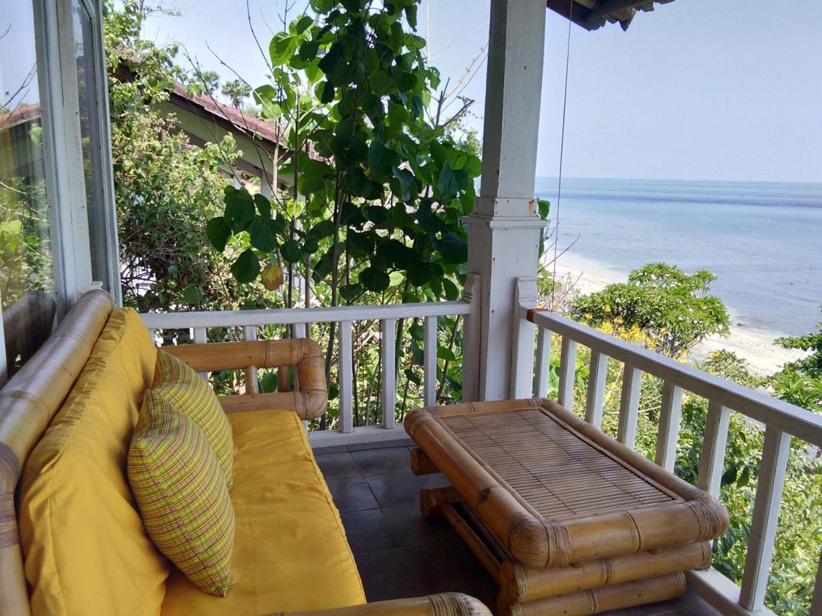 Stairway To Heaven Bungalows And Restaurant Amed Exteriör bild